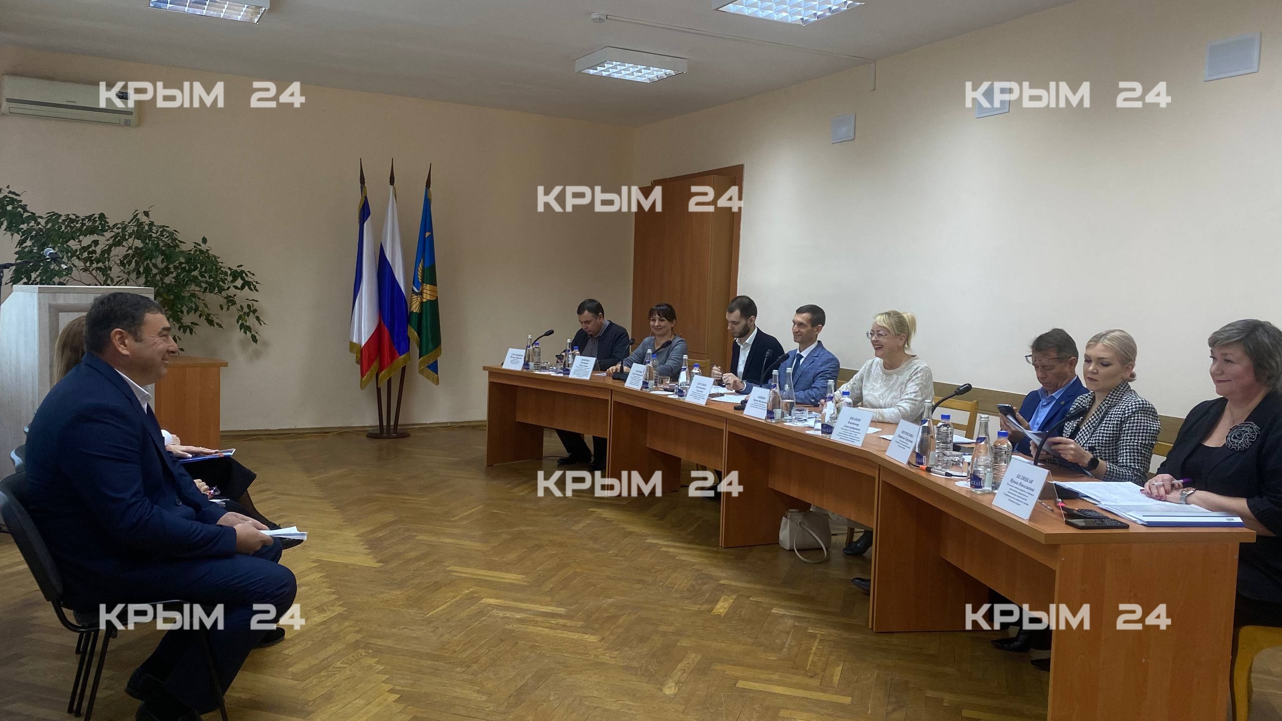 В Симферопольском районе выбирают главу администрации В Симферопольском районе выбирают главу администрации