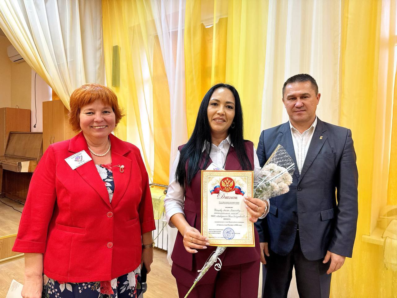 Муниципальный этап конкурса «Учитель года России» собрал лучших педагогов Черноморского района Муниципальный этап конкурса «Учитель года России» собрал лучших педагогов Черноморского района