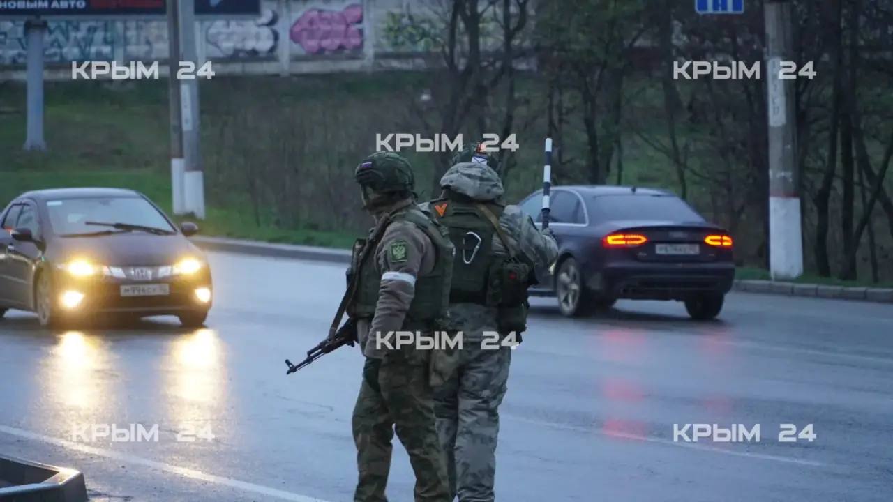 В Симферополе завершены учения подразделений территориальной обороны «Барс-Крым» В Симферополе завершены учения подразделений территориальной обороны «Барс-Крым»