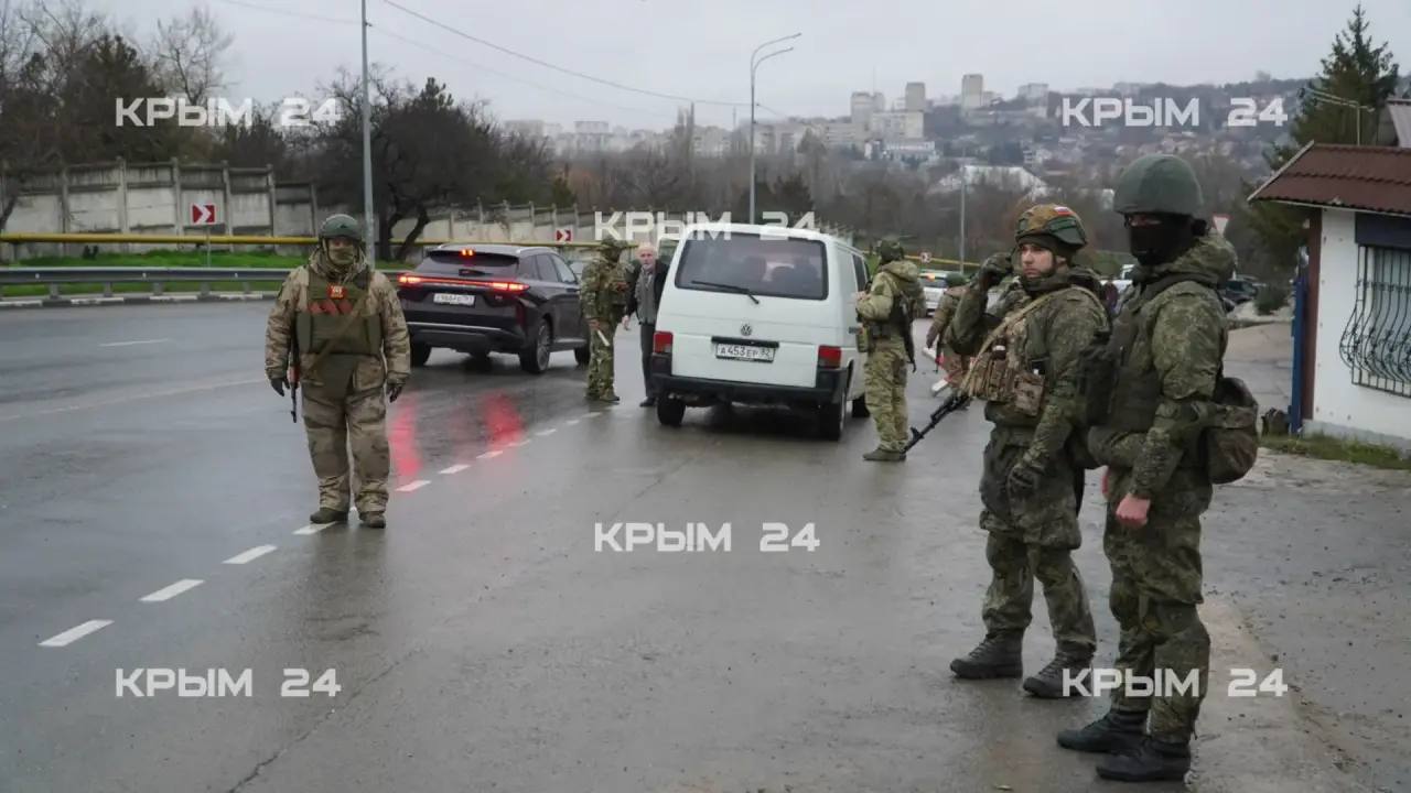В Симферополе завершены учения подразделений территориальной обороны «Барс-Крым» В Симферополе завершены учения подразделений территориальной обороны «Барс-Крым»