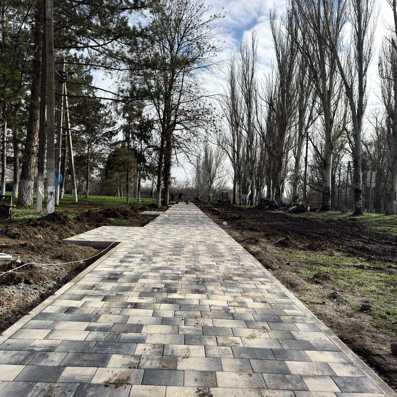 Глава администрации района Антон Кравец посетил объект - общественную территорию в с Ивановка Глава администрации района Антон Кравец посетил объект - общественную территорию в с Ивановка