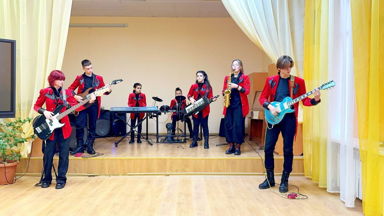 Муниципальный этап конкурса «Учитель года России» собрал лучших педагогов Черноморского района Муниципальный этап конкурса «Учитель года России» собрал лучших педагогов Черноморского района