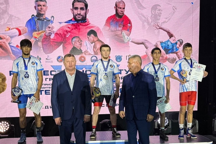 Крымские борцы греко-римского стиля привезли шесть медалей с турнира в Краснодарском крае!