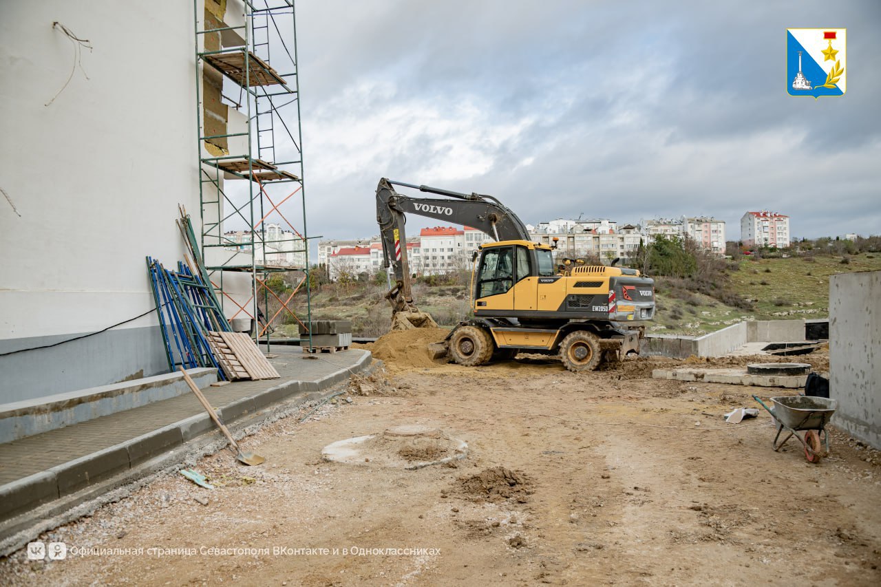 Обустраиваем придомовую территорию на проспекте Победы Обустраиваем придомовую территорию на проспекте Победы