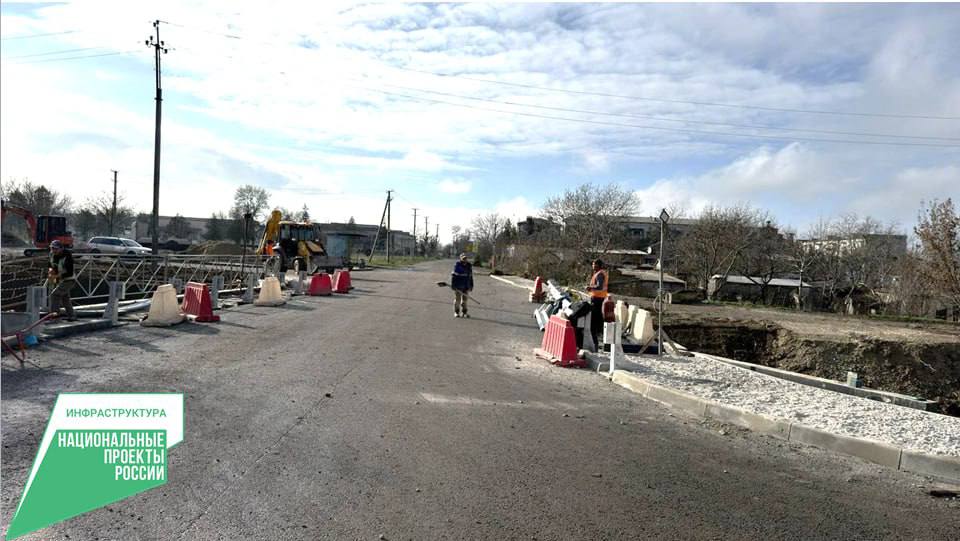 Антон Кравец: Провел мониторинг хода работ искусственного дорожного сооружения на автомобильной дороге общего пользования межмуниципального значения Нижнегорский - Белогорск - Фрунзе - Жемчужина Антон Кравец: Провел мониторинг хода работ искусственного дорожного сооружения на автомобильной дороге общего пользования межмуниципального значения Нижнегорский - Белогорск - Фрунзе - Жемчужина