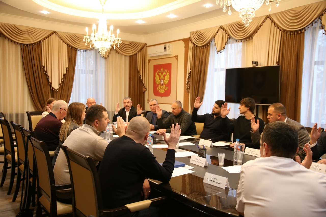 Депутаты Бахчисарайского городского совета провели заседание 18-й очередной сессии Депутаты Бахчисарайского городского совета провели заседание 18-й очередной сессии