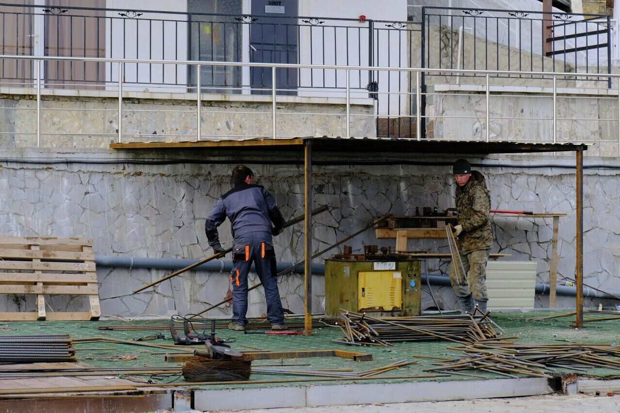 Когда в Ялте восстановят берегоукрепительные сооружения после шторма века Когда в Ялте восстановят берегоукрепительные сооружения после шторма века