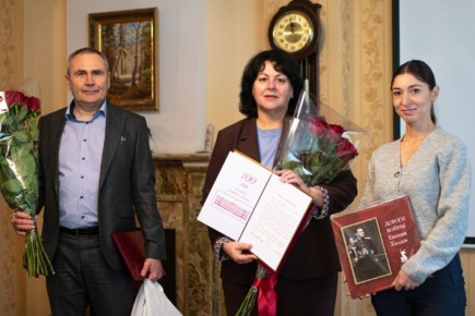 � ����������� ���������� ��������� ���������� ������ ��������� ��������� �� 100-������ �������