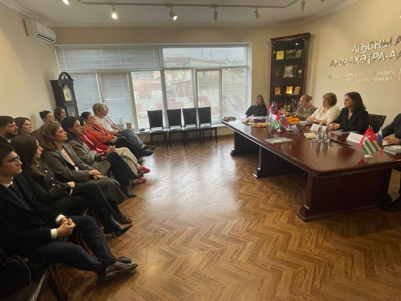 Предприниматели Севастополя с рабочим визитом посетили Республику Абхазию Предприниматели Севастополя с рабочим визитом посетили Республику Абхазию