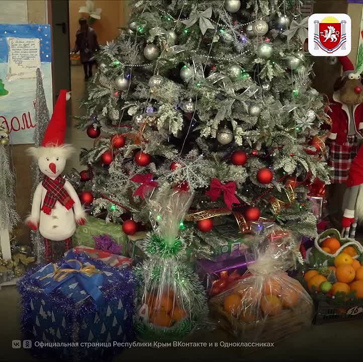 Главный новогодний волшебник уже поздравляет детей с наступающими праздниками