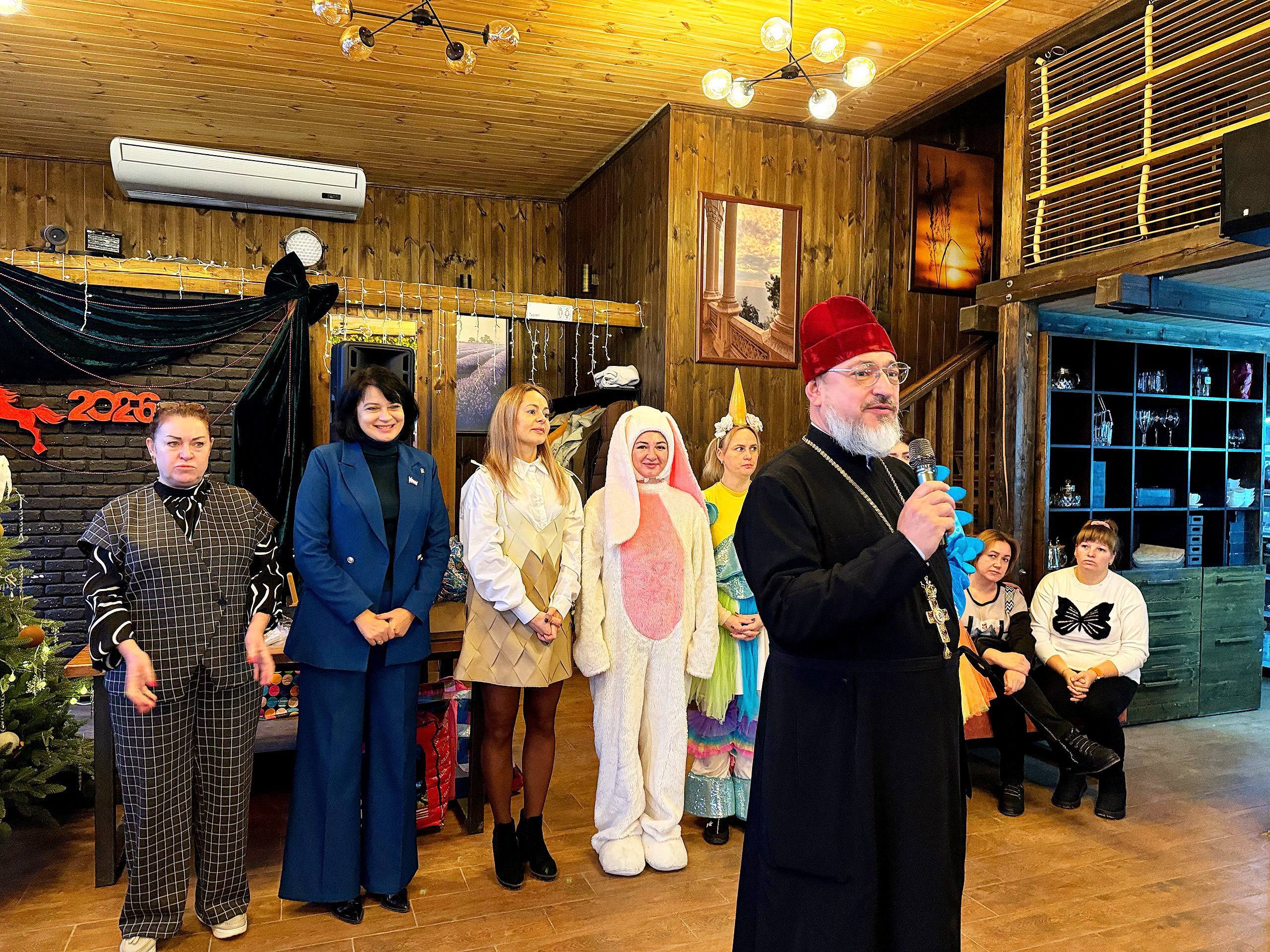 День добра и улыбок: в Черноморском районе прошел праздник для особенных детей День добра и улыбок: в Черноморском районе прошел праздник для особенных детей