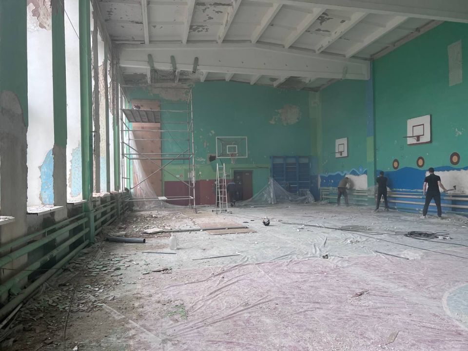 Олег Каторгин: В школе № 13 приступили к капитальному ремонту спортивного зала Олег Каторгин: В школе № 13 приступили к капитальному ремонту спортивного зала