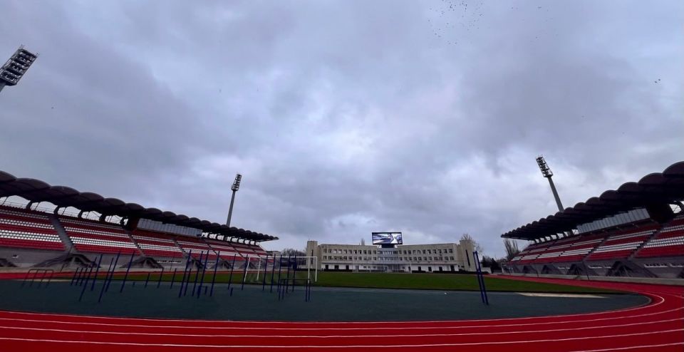 Олег Каторгин: Сегодня с главой муниципального образования Денисом Колесником торжественно открыли стадион им. 50-летия Октября после масштабного обновления Олег Каторгин: Сегодня с главой муниципального образования Денисом Колесником торжественно открыли стадион им. 50-летия Октября после масштабного обновления