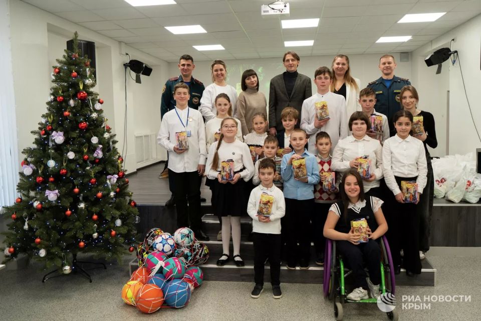 "Алексей, выходи!": как в Крыму осуществили желания детей из интерната "Алексей, выходи!": как в Крыму осуществили желания детей из интерната