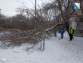 Городские службы борются с порывистым ветром