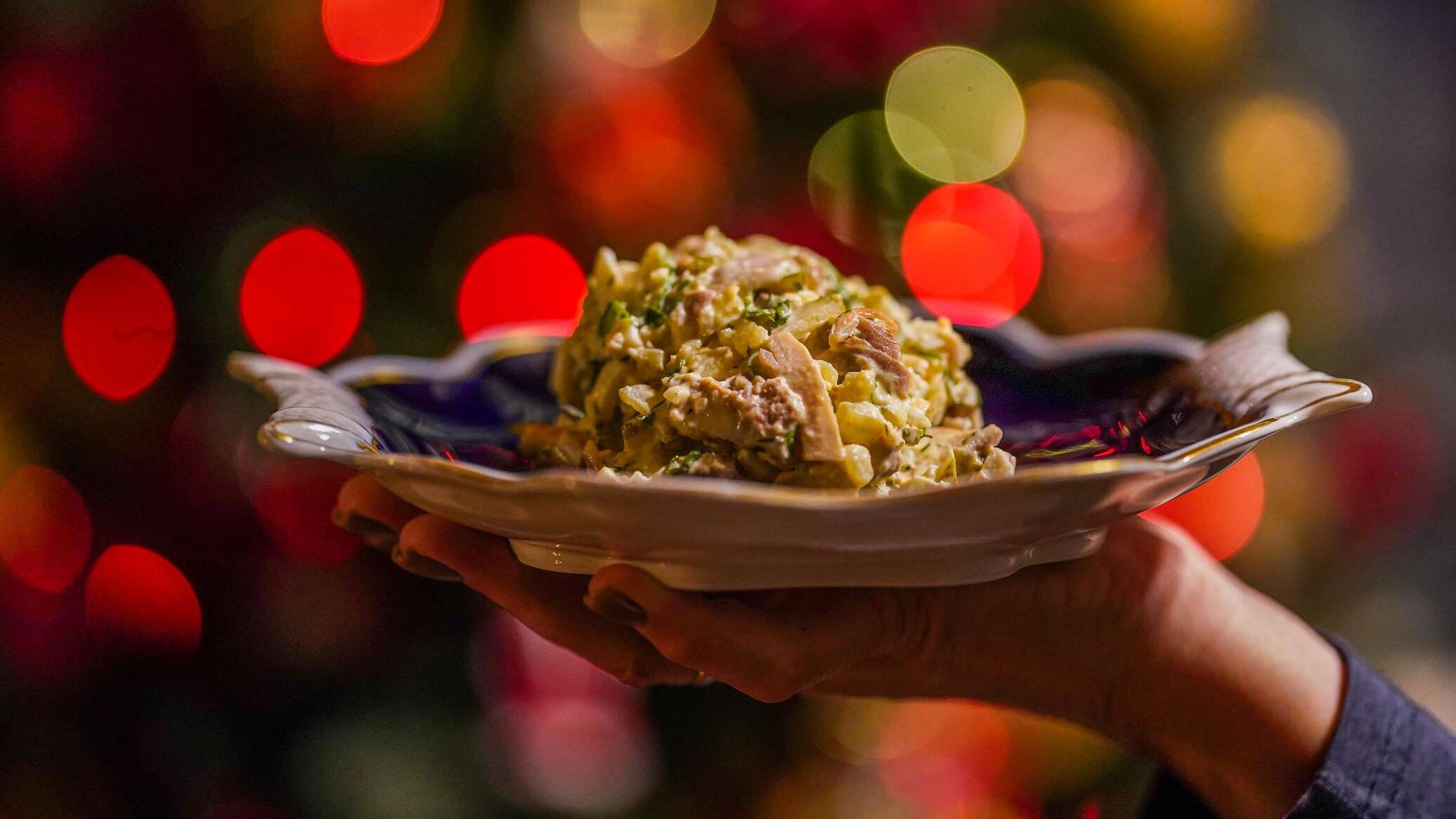 Сколько хранить оливье и как выбрать алкоголь – советы Роспотребнадзора