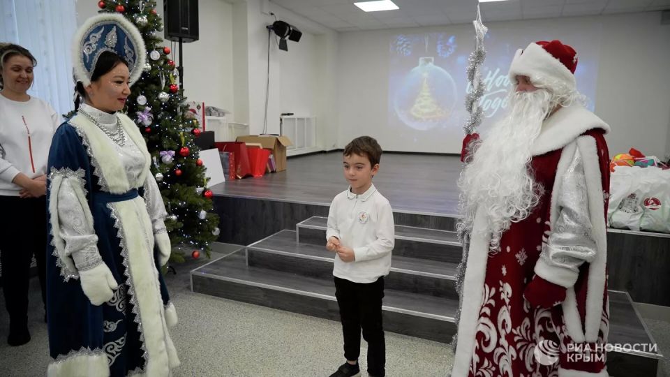 "Алексей, выходи!": как в Крыму осуществили желания детей из интерната "Алексей, выходи!": как в Крыму осуществили желания детей из интерната