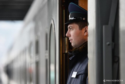 Число поездов "Таврия", задерживающихся в пути, сократилось до пяти