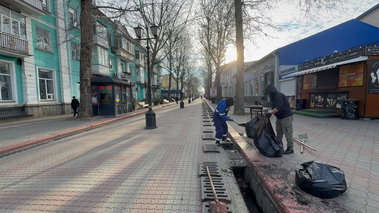 Олег Каторгин: В городе ведется системная работа по содержанию и очистке ливневых канализаций Олег Каторгин: В городе ведется системная работа по содержанию и очистке ливневых канализаций