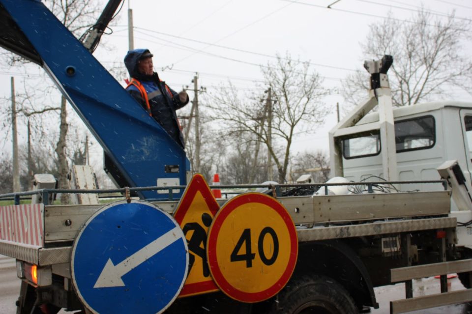 Олег Каторгин: Предприятие «ГорсветКерчь» проводит плановые работы по обслуживанию и ремонту сетей наружного освещения в разных районах города Олег Каторгин: Предприятие «ГорсветКерчь» проводит плановые работы по обслуживанию и ремонту сетей наружного освещения в разных районах города