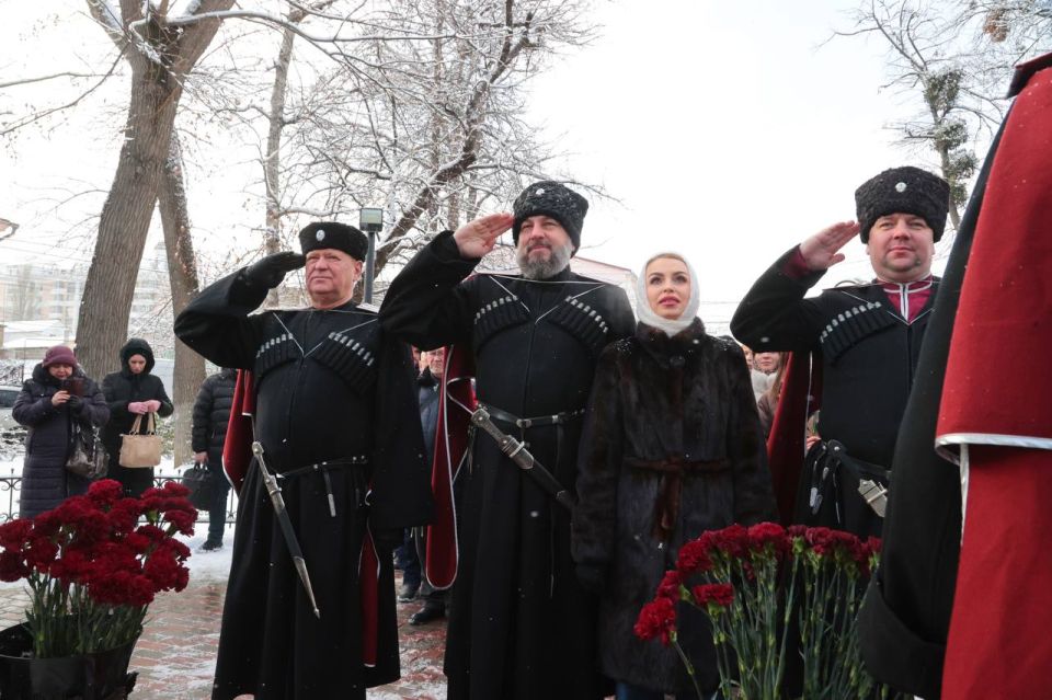 ��������� ��������: �������� 372-� ��������� ������ �� ���������� ������� ����� ������� � ������������� ����, � ������� �����, ������ �����������, ������ �������� �����������