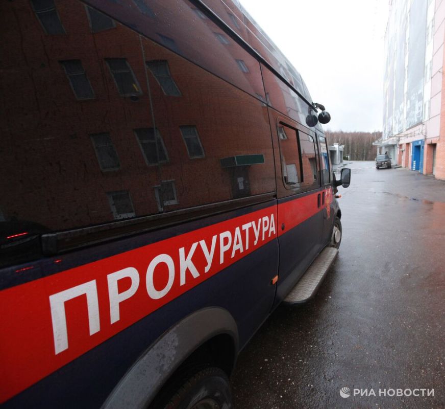 В Крыму прокуратура начала проверку после травмирования девочки в ТЦ