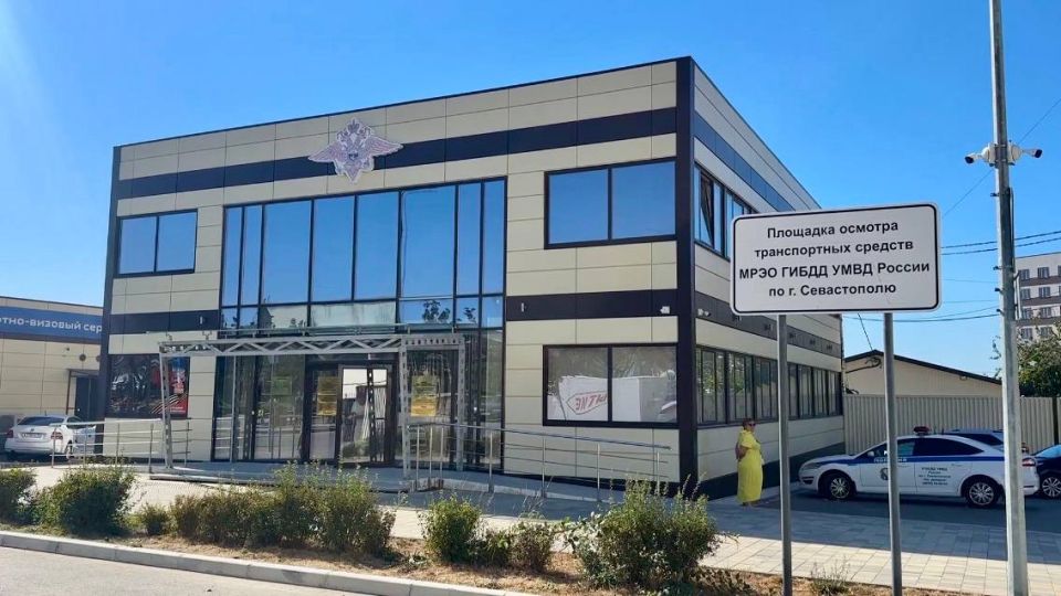 Госавтоинспекция Севастополя напоминает об истекшем сроке обмена регистрационных документов и государственных регистрационных знаков, а также водительских удостоверений