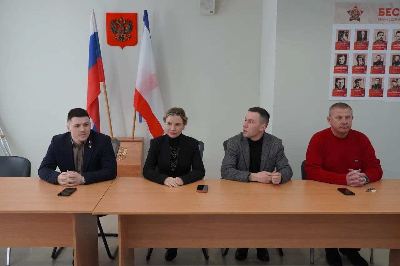 В День Республики Крым состоялась встреча ветеранов боевых действий со студентами Училища олимпийского резерва В День Республики Крым состоялась встреча ветеранов боевых действий со студентами Училища олимпийского резерва