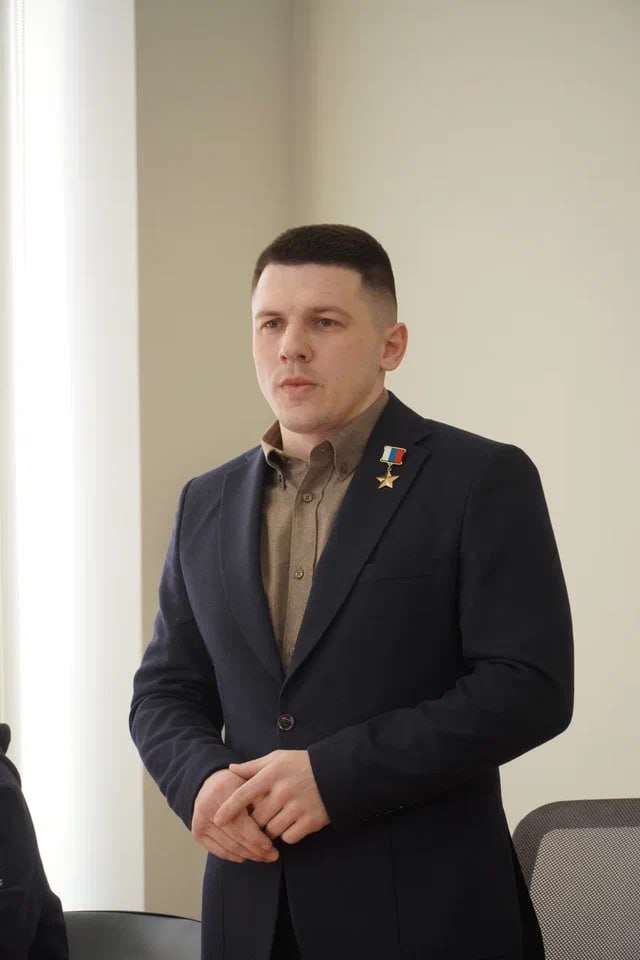 В День Республики Крым состоялась встреча ветеранов боевых действий со студентами Училища олимпийского резерва В День Республики Крым состоялась встреча ветеранов боевых действий со студентами Училища олимпийского резерва