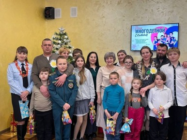 Александр Соколовский: Сегодня впервые в нашей республике отмечается День многодетной семьи