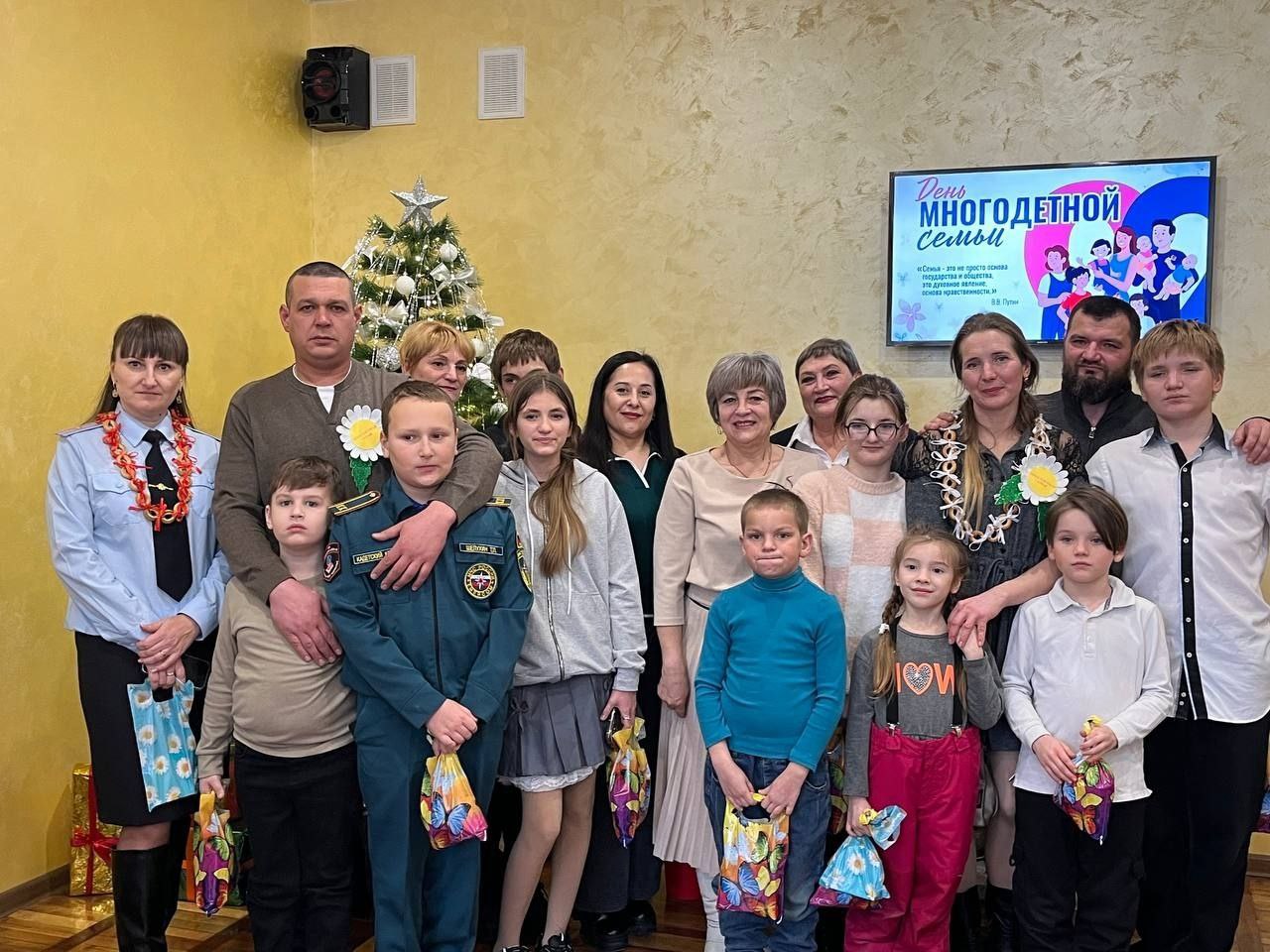 Александр Соколовский: Сегодня впервые в нашей республике отмечается День многодетной семьи