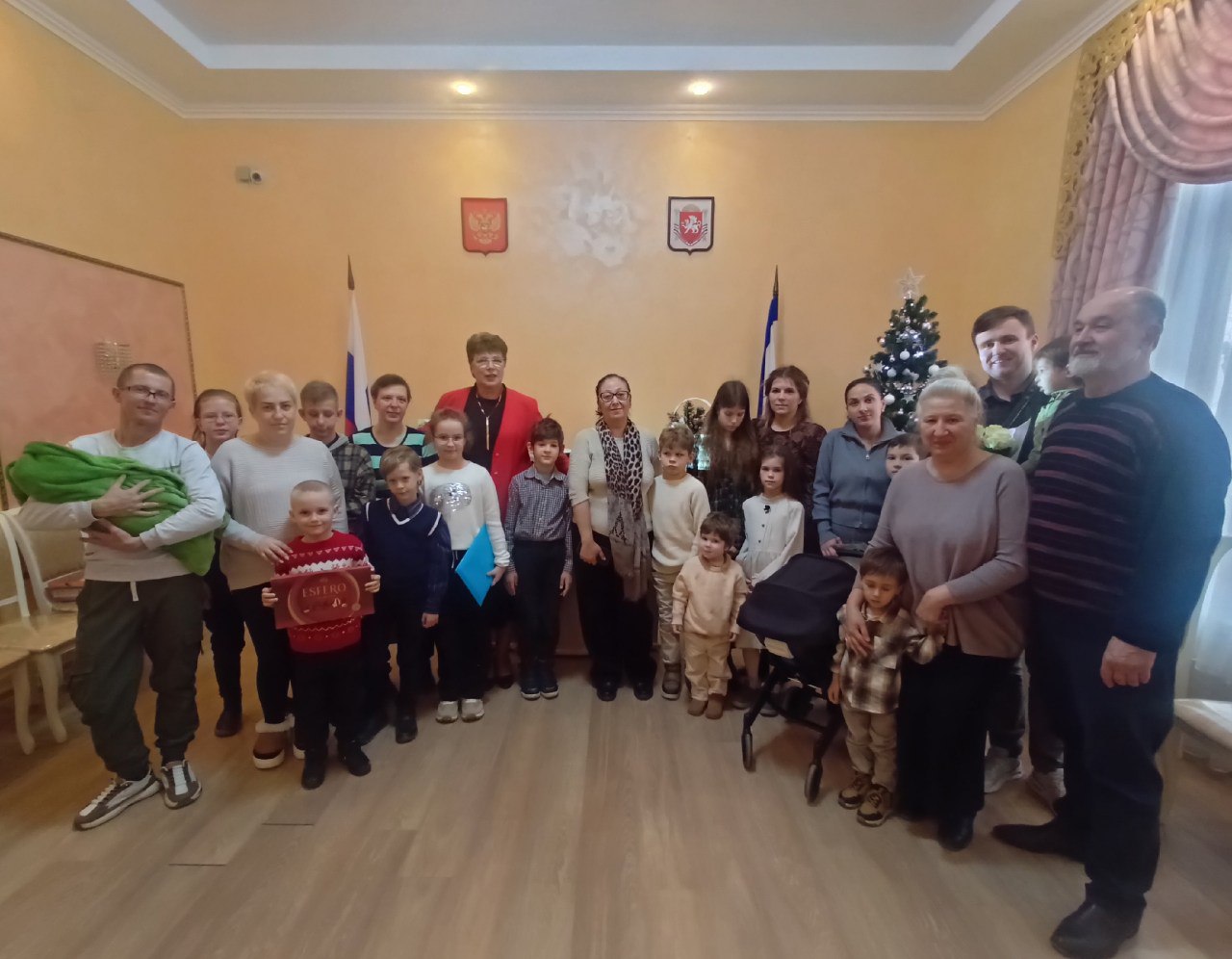 Алуштинский городской отдел ЗАГС организовал теплое и значимое мероприятие для многодетных семей под названием «Статус многодетной семьи в нашем государстве» Алуштинский городской отдел ЗАГС организовал теплое и значимое мероприятие для многодетных семей под названием «Статус многодетной семьи в нашем государстве»