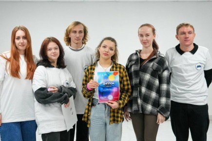 Александр Юрьев: В преддверии Дня российского студенчества евпаторийская молодёжь из пяти учебных учреждений города приняла участие в квизе «Студенческий код»