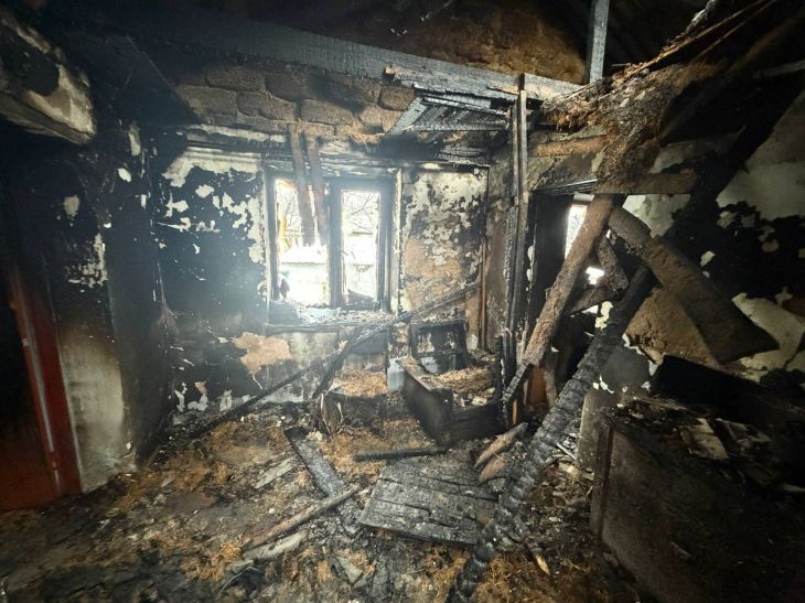 На пожаре в Сакском районе погибли двое мужчин