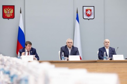 Сергей Аксёнов провел заседание Совета по вопросам использования русского языка и совершенствования внутренней языковой политики