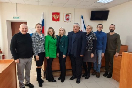 Руководством Минюста Крыма проведена рабочая встреча в Феодосийском судебном районе