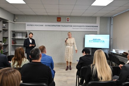 Ирина Кивико приняла участие в открытии реализованных студентами КИПУ инициативных проектов в сфере молодежной политики