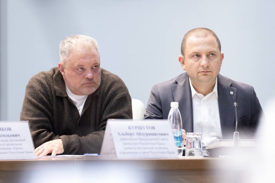 Альберт Куршутов: Принял участие в заседании Совета по вопросам использования русского языка и совершенствования внутренней языковой политики в Республике Крым под председательством Главы Республики Сергея Валерьевича... Альберт Куршутов: Принял участие в заседании Совета по вопросам использования русского языка и совершенствования внутренней языковой политики в Республике Крым под председательством Главы Республики Сергея Валерьевича...