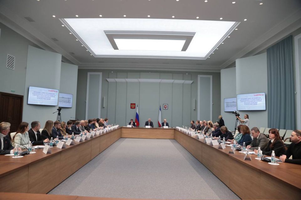 Альберт Куршутов: Принял участие в заседании Совета по вопросам использования русского языка и совершенствования внутренней языковой политики в Республике Крым под председательством Главы Республики Сергея Валерьевича... Альберт Куршутов: Принял участие в заседании Совета по вопросам использования русского языка и совершенствования внутренней языковой политики в Республике Крым под председательством Главы Республики Сергея Валерьевича...