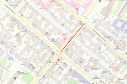 Из-за обрезки деревьев завтра с 9:00 до 13:00 в Симферополе ограничат движение по одной полосе на участке улицы Толстого (от улицы Александра Невского до Екатерининской)