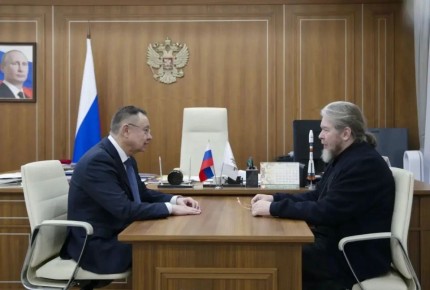 Министр строительства и ЖКХ РФ Ирек Файзуллин провел рабочую встречу с митрополитом Симферопольским и Крымским Тихоном