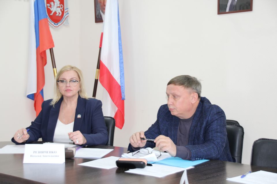 ������� ����������� ������������� ��������� ������ �������� � ������ ��������� ����� � ��������� �����