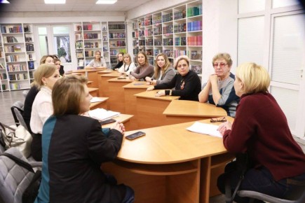 Ольга Урайкина: Сегодня в Центральной районной библиотеке им. А.С. Пушкина состоялся круглый стол на тему "Репродуктивное женское здоровье"