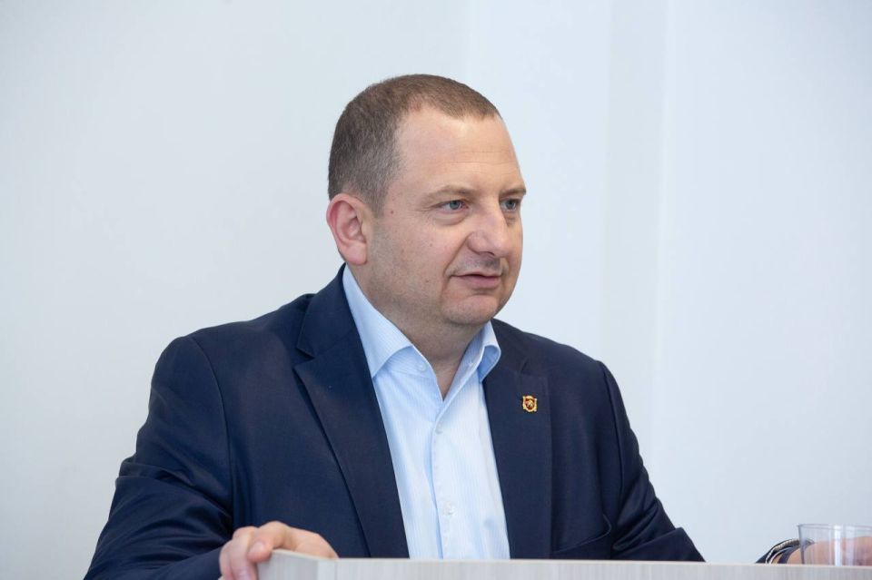 В Симферополе подвели итоги работы Центра развития компетенций государственных и муниципальных служащих В Симферополе подвели итоги работы Центра развития компетенций государственных и муниципальных служащих