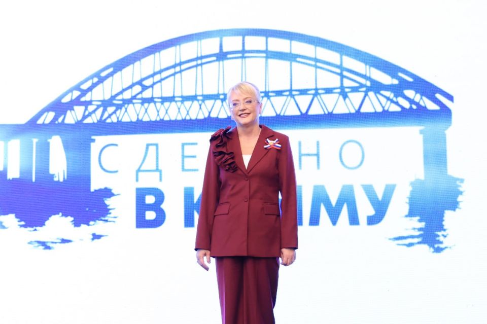 ������ ����������� �������� ����� ������������ �������� ���� �������� � �����: