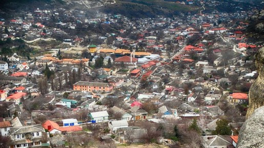В Крыму Бахчисарай и четыре села под Симферополем частично обесточены