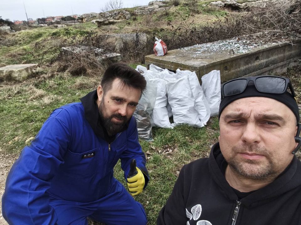 ������ �������: Friday I�m in love