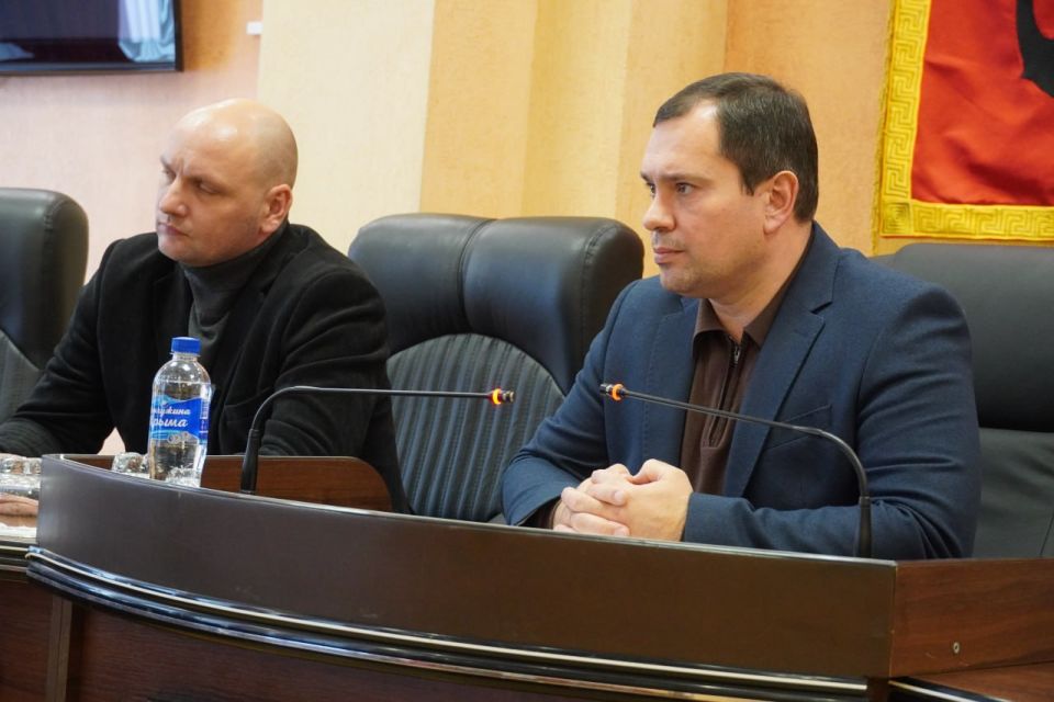 Олег Каторгин: Совместно с главой муниципального образования Денисом Колесником провел очередное заседание «Депутатского часа»