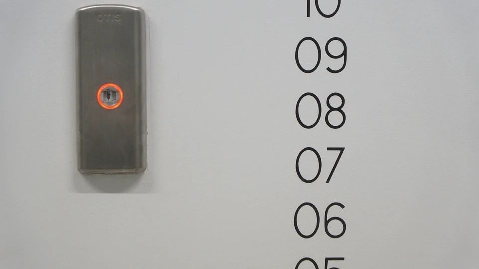 В Севастополе осудят начальника компании по обслуживанию лифтов за травму пассажирки