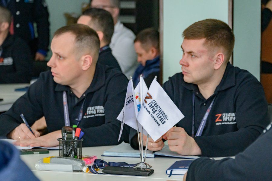 В Севастополе проходит очный модуль образовательной программы «Севастополь – город героев»